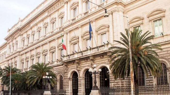 البنك المركزى الإيطالى: تراجع مؤشر اليورو فى يونيو وسط ضعف الثقة الاقتصادية البنك المركزى الإيطالى: تراجع مؤشر اليورو فى يونيو وسط ضعف الثقة الاقتصادية