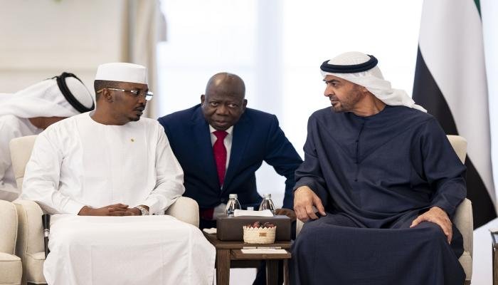الشيخ محمد بن زايد يبحث مع رئيس تشاد تعزيز علاقات التعاون الشيخ محمد بن زايد يبحث مع رئيس تشاد تعزيز علاقات التعاون