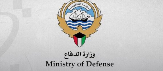 الكويت: اعتراض 32 مسيّرة إيرانية بعد استهداف منشآت حيوية وسقوط شظايا في مناطق سكنية