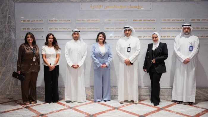 الكويتية الجوية: "الكويتية" و"الجامعة الأمريكية" توقّعان مذكرة تفاهم لتعزيز التعاون الأكاديمي والتدريب المهني 1 khaligyoun94138