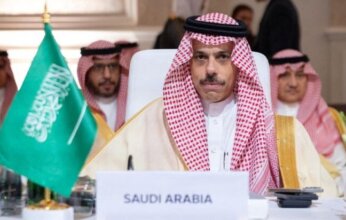 وزير الخارجية السعودي يؤكد رفض بلاده كل ما يمس سيادة الدول ويهدد أمن المنطقة